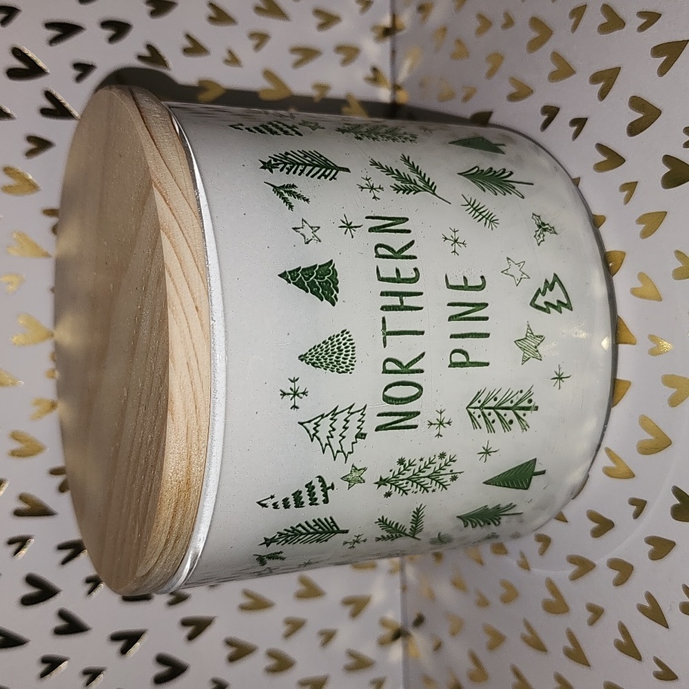Brand New Scentsational Northern Pine Candle